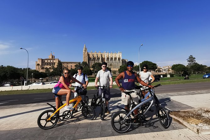3 Hours E-Bike Tour in Palma - Almudaina Palace and the Cathedral of Mallorca