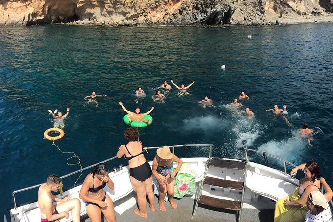 3h Boat Trip + Snorkeling in Puerto de Mogan - Canarian lunch and an open bar