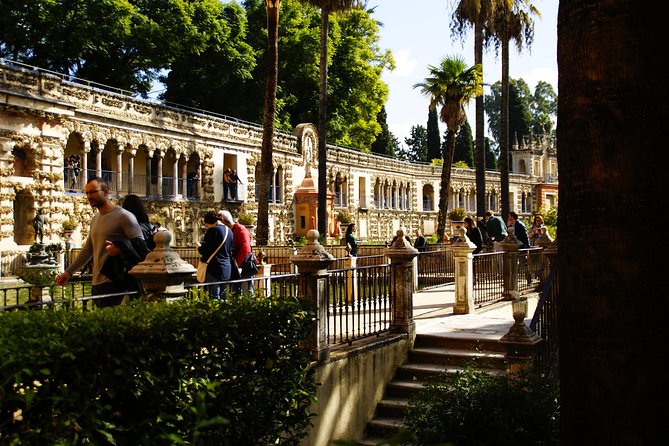Alcazar of Seville Exclusive Group, max. 9 travelers - The gardens: 15 minutes of space and shade