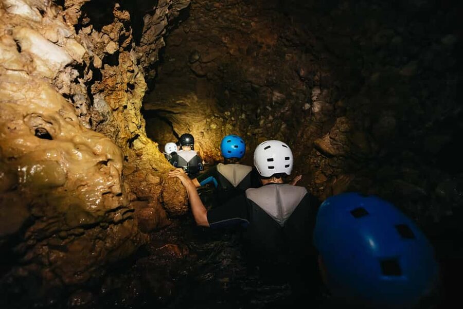 Alcudia: Guided Sea Kayaking Tour with Snorkeling - How the guides shape the experience