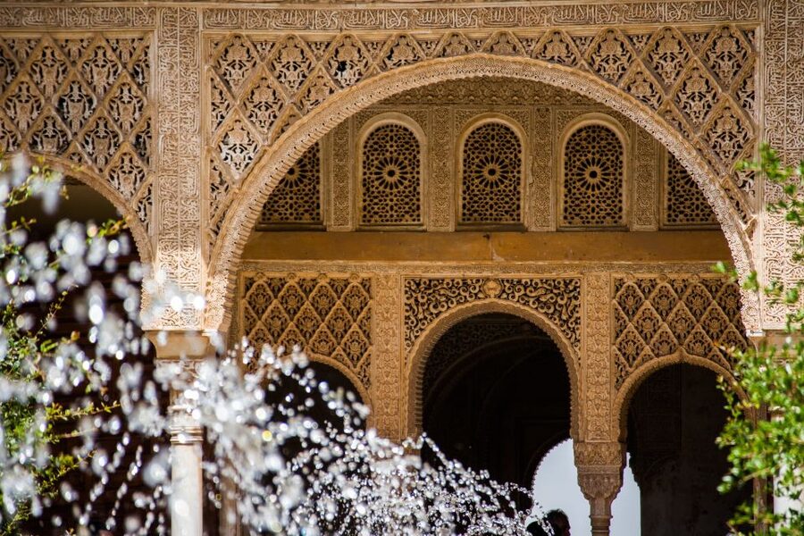 Alhambra: Generalife Gardens & Alcazaba Fast-Track Tour - Timing, pace, and practical comfort