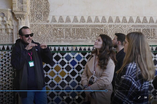 Alhambra: Small Group Tour with Local Guide & Admission - The Nasrid Palaces: the heart of the visit