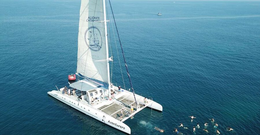 Alicante: 6-Hour Catamaran Cruise to Tabarca Island - Finding the best place on the catamaran