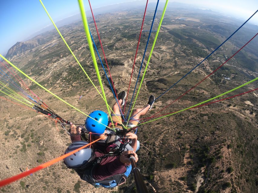Alicante and Santa Pola: Tandem Paragliding Flight - Mountain views and the Santa Pola cliffs