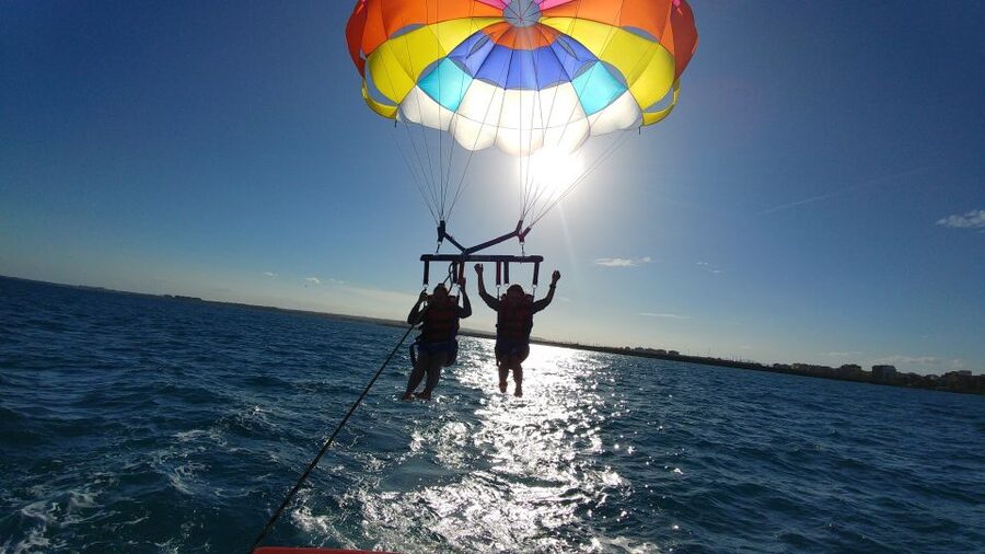 Alicante: Boat Trip and Parasailing Experience with Drink - Who should book this Alicante activity?
