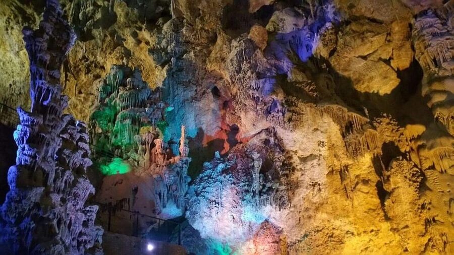 Alicante: Canelobre Caves & Busot Tour including transfer - At a glance