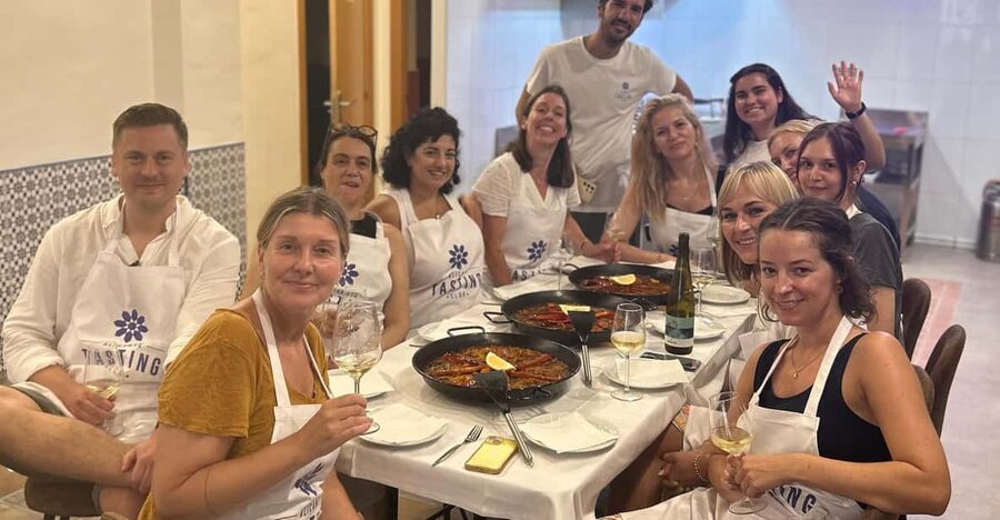 Alicante Paella Cooking Class, Tapas, Drinks and Market - Tapas, salad, wine, and sangría while you work