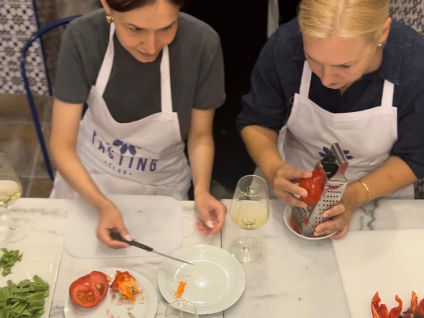 Alicante Paella Cooking Class, Tapas, Drinks and Market - Who should book this Alicante cooking class?