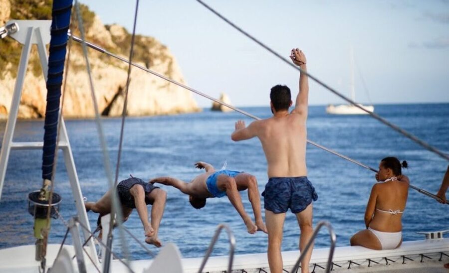 Altea: Boat Tour with Swimming Stop - The swimming stop near a quiet cove