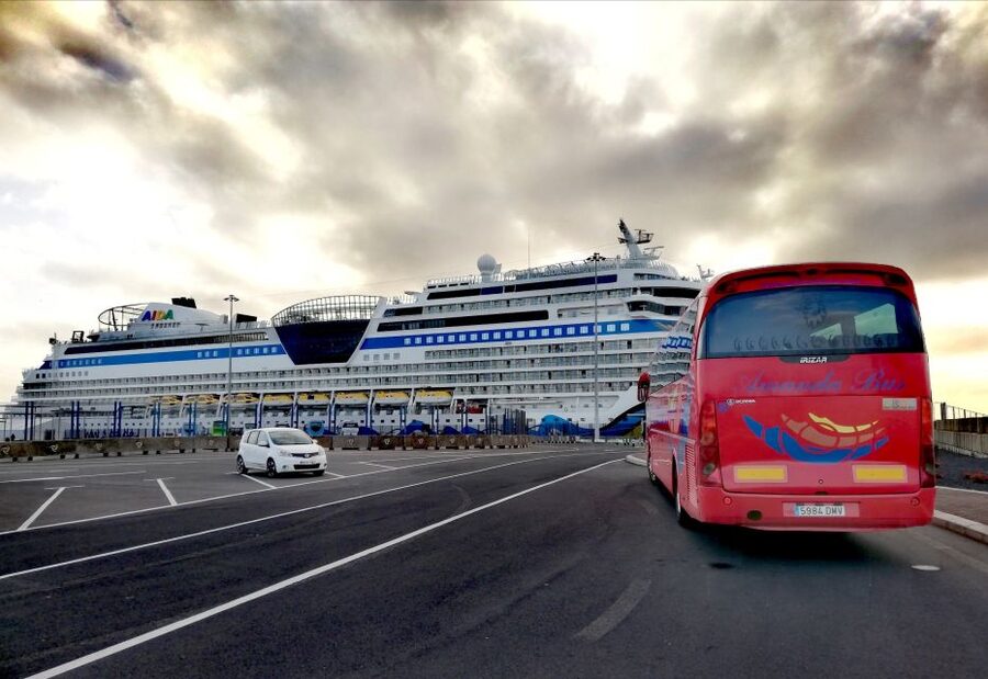 Arrecife: Timanfaya and Green Lagoon for Cruise Passengers - Why Timanfaya is worth your limited port time