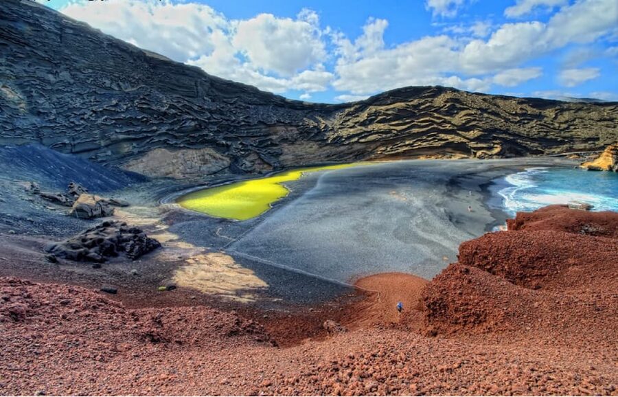 Arrecife: Timanfaya and Green Lagoon for Cruise Passengers - Guides, languages, and the rhythm of a large coach