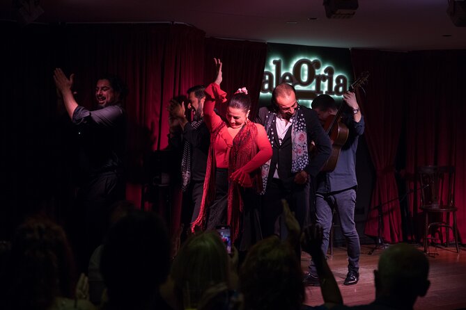 Authentic flamenco show. Alegria and gastronomy Malaga - How Alegría compares with a casual tourist show