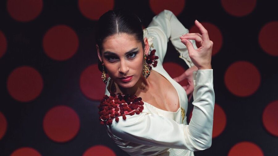 Barcelona: 4-Hour Tapas Evening Tour and Flamenco Show - What you actually eat at the tapas stop