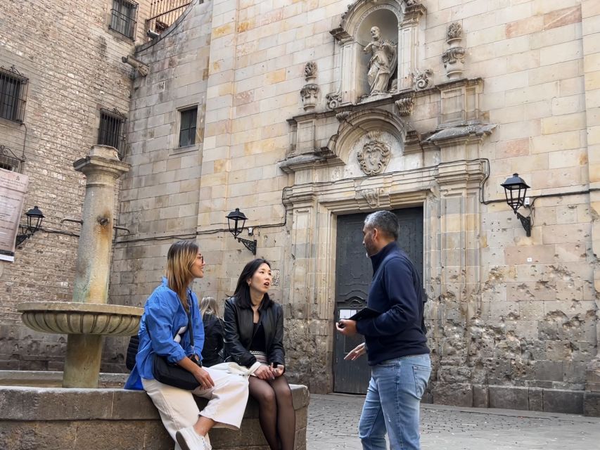 Barcelona: Barri Gotic Small Group Walking Tour - Who should book this walk