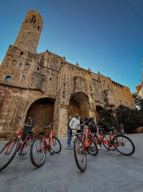 Barcelona: Bike or eBike Tour, Top Sights & Local Insights - Passeig de Gràcia and Barcelona’s Modernista façades