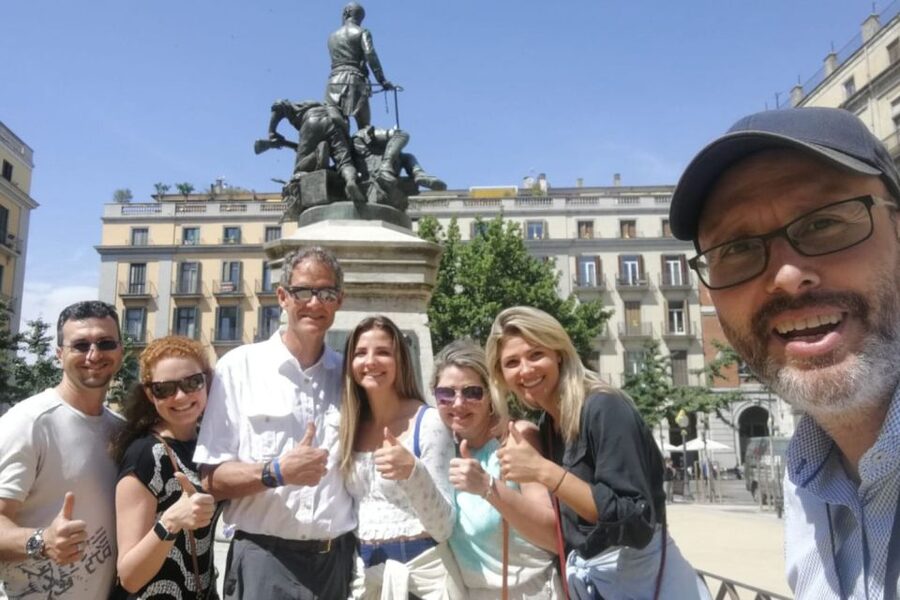 Barcelona Cable Car Sky Views, Magic Fountain & Castle Visit - The Magic Fountain problem