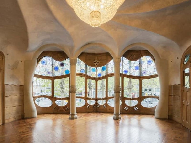 Barcelona: Casa Batlló Tour and Optional White Rabbit Museum - Adding the White Rabbit Museum