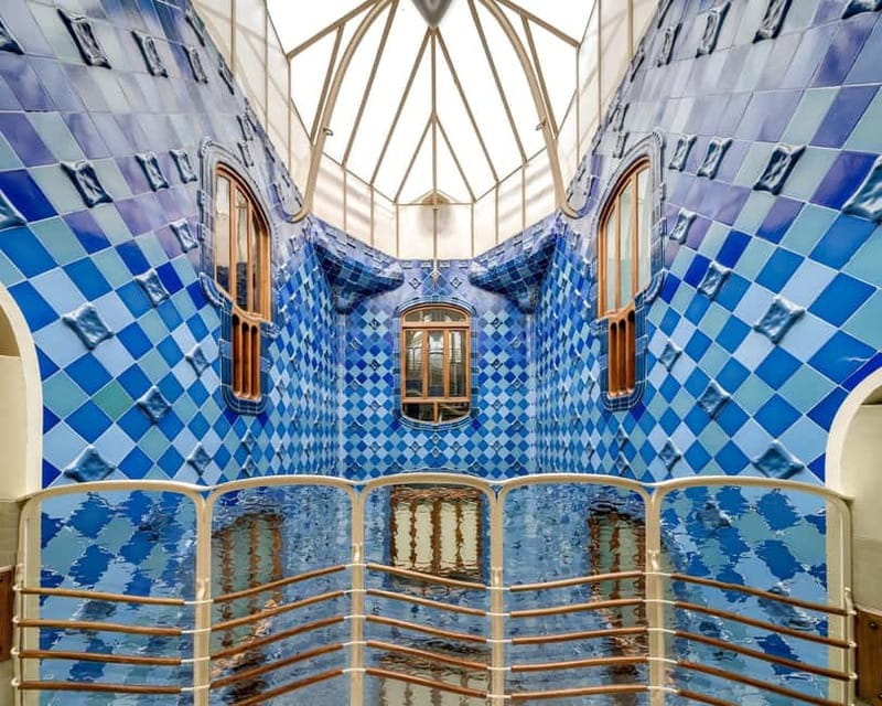 Barcelona: Casa Batlló Tour and Optional White Rabbit Museum - Meeting at White Rabbit Museum