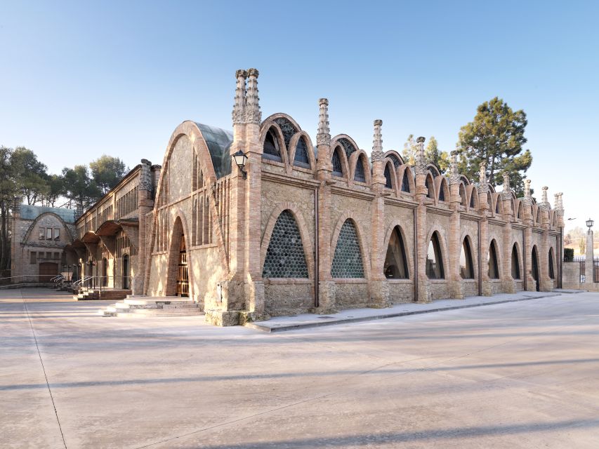 Barcelona: Casa Codorníu Guided Tour with Cava Tastings - Museum, gardens, and the modernist estate