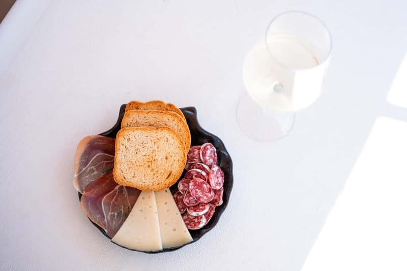 Barcelona: Catamaran Cruise w/ Sailing, Wine, & Tapa - What the hosts add to the cruise