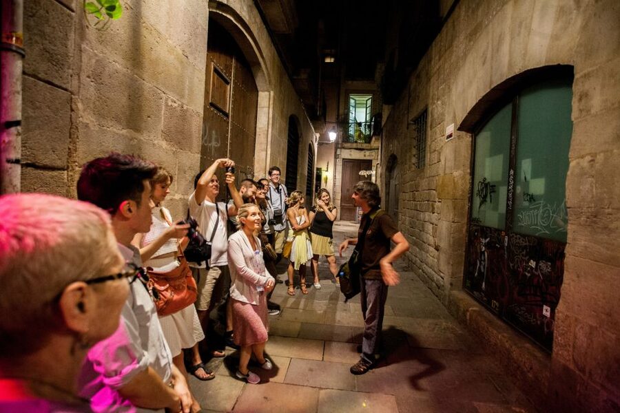 Barcelona: Dark History Night Walking Tour - Why $24 is a fair price