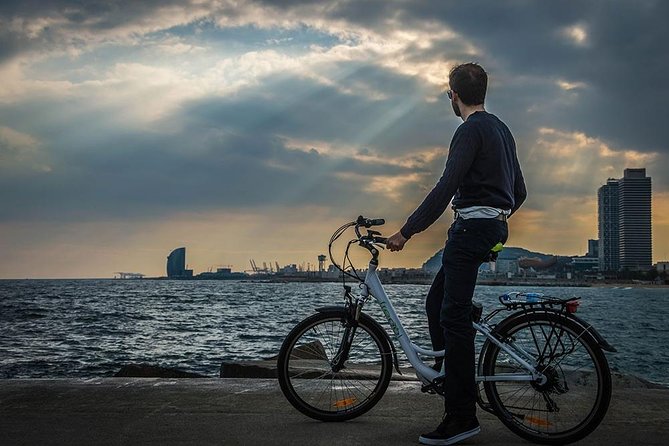 Barcelona E-Bike Photography Tour - Starting among Roman walls in the Gothic Quarter