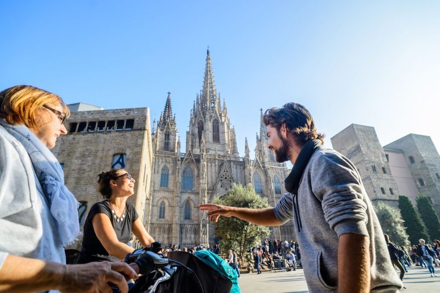 Barcelona eBike Tour with Wine and Tapas Experience - Parc de la Ciutadella in Thirty Minutes