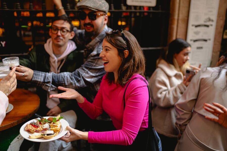 Barcelona: El Born Food Walking Tour with Tapas and Drinks - Why This Tapas Walk Works