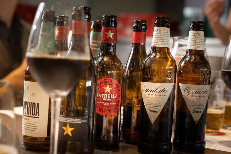 Barcelona: Estrella Damm Brewery Guided Tour with Tasting - What happens when the machines are running