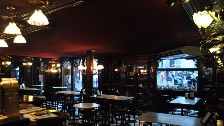 Barcelona: Exclusive Flamenco Show at El Paraigua with Drink - How polished is the performance?