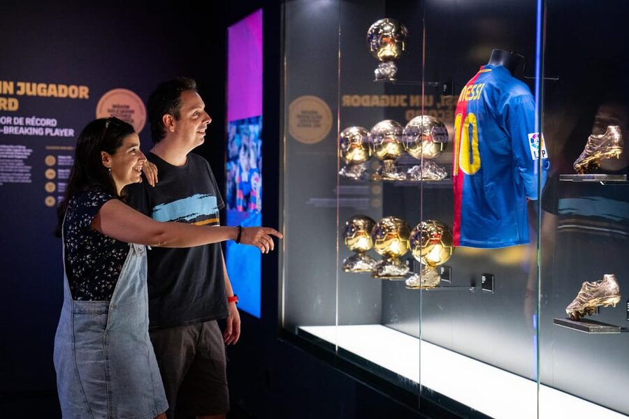 Barcelona: FC Barcelona Museum Total Experience Pass - Meeting the men’s and women’s teams