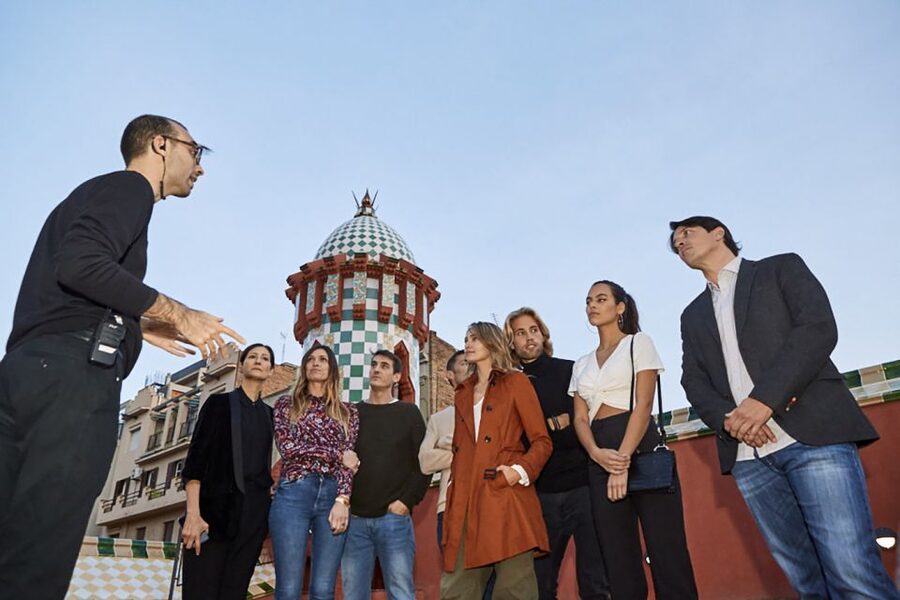 Barcelona: Gaudi's Casa Vicens Guided Tour - Meeting your guide inside the garden