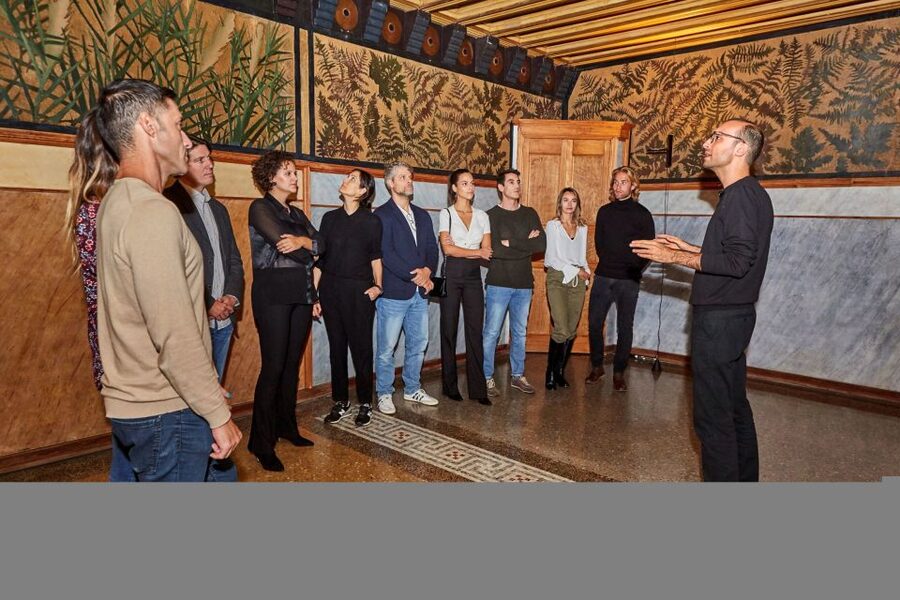 Barcelona: Gaudi's Casa Vicens Guided Tour - Timing, languages, and group size