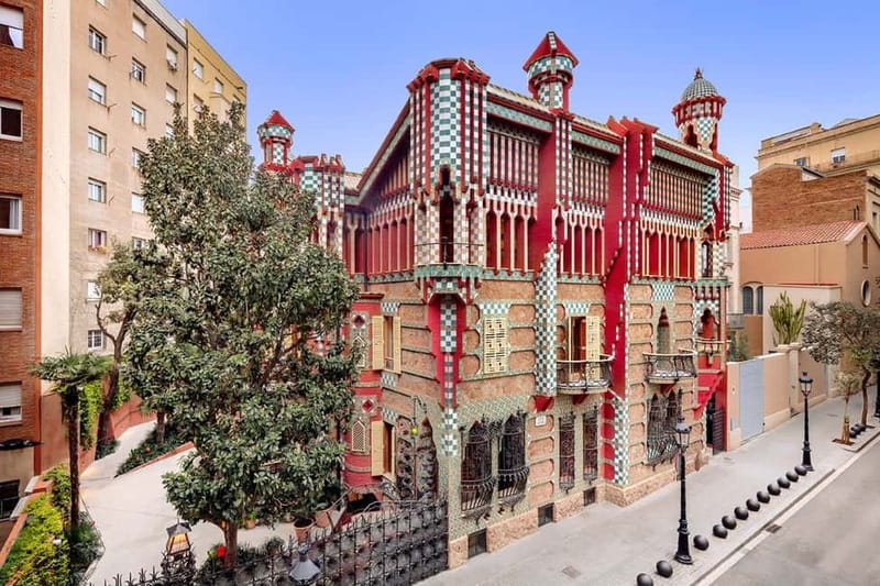Barcelona: Gaudi's Casa Vicens Skip-the-Line Entrance Ticket - The Garden Gives You the First Clues