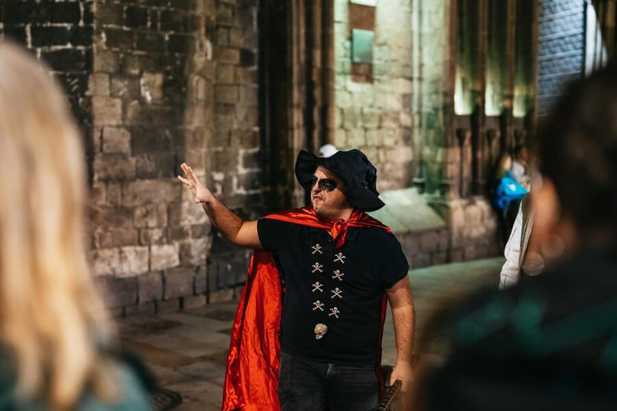 Barcelona: Gothic Quarter Ghosts and Legends Walking Tour - Who should book this walk