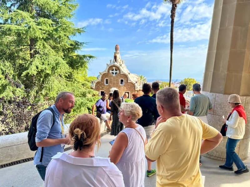 Barcelona: Gothic Quarter, Sagrada Familia & Park Güell Tour - Starting at Cathedral Square