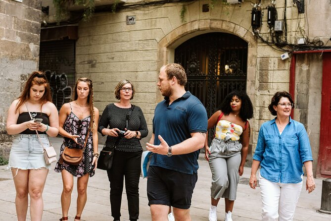 Barcelona Gothic Quarter Tapas & Taverns Food & Wine Tour - Bar La Plata: four classic tapas, refined over time