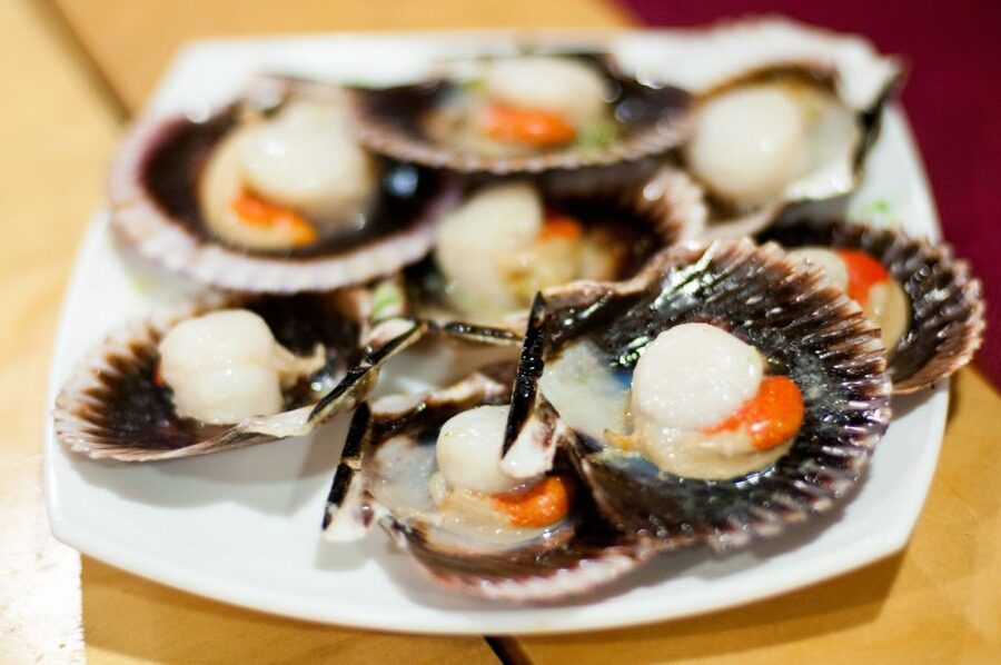 Barcelona Gourmet Food & Wine Tour with Local Expert - Final stop: a seasonal restaurant with no fixed menu