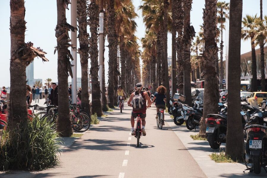 Barcelona: Guided Bike or E-Bike City Tour - Is $34 good value?
