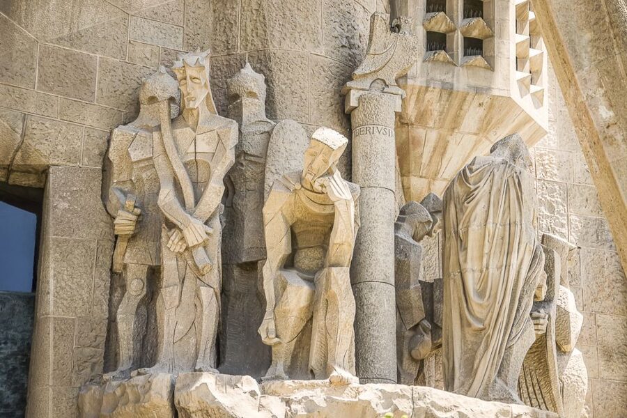 Barcelona: Guided Tour of Sagrada Familia - Key points to know before booking