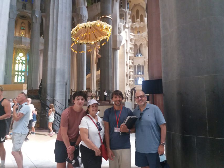 Barcelona: Guided Tour of Sagrada Familia - The outside story: Gaudi, symbols, and Catalan modernism