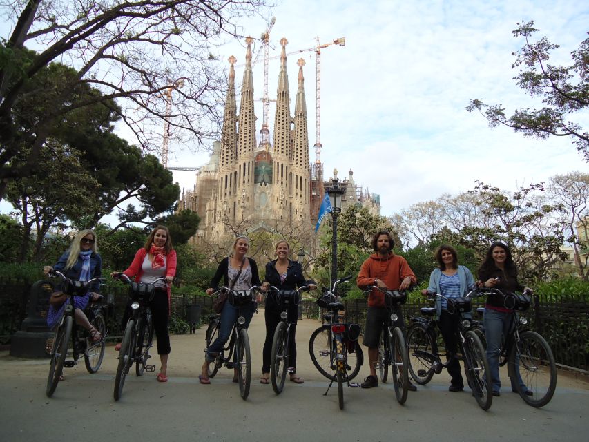 Barcelona Highlights Bike Tour: Cycle along the beach! - Why this bike tour works well for a first look at Barcelona