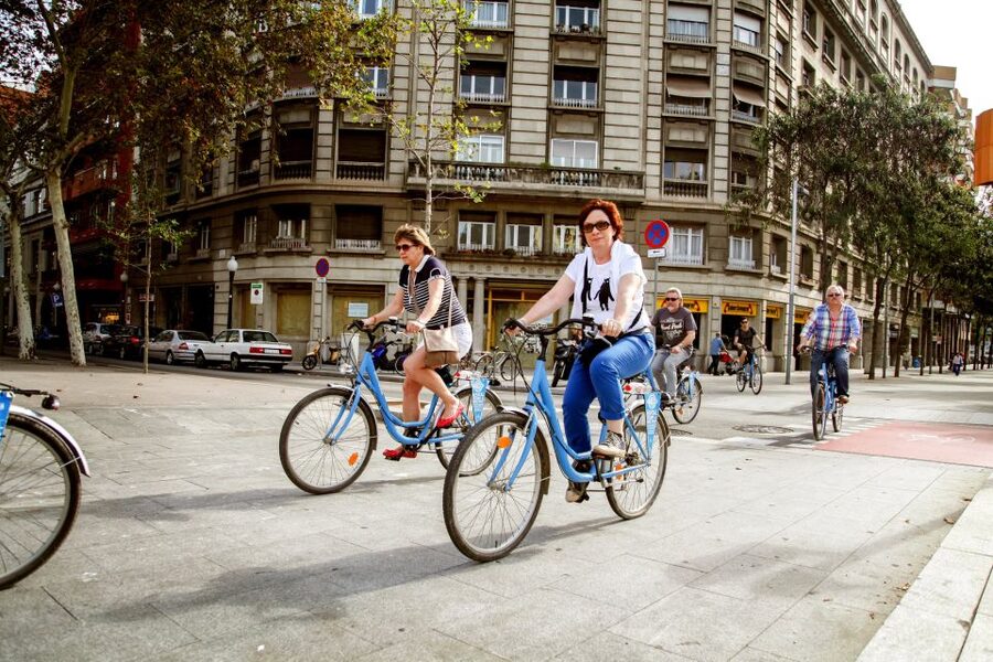Barcelona Historical 3-Hour Bike Tour - Key points at a glance