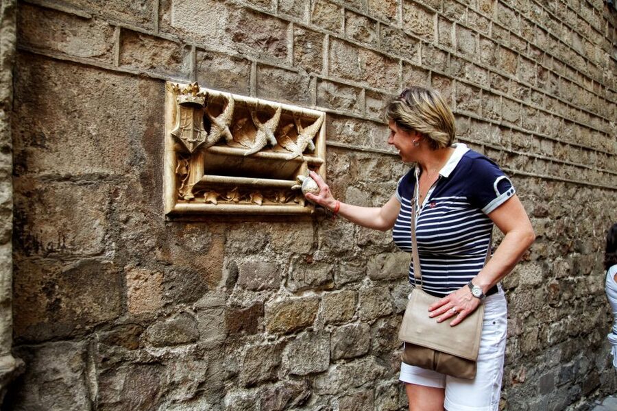 Barcelona Historical 3-Hour Bike Tour - Sagrada Familia from the saddle