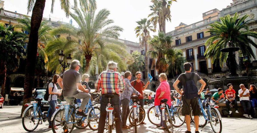 Barcelona Historical 3-Hour Bike Tour - Starting at Pla de Palau and the old waterfront