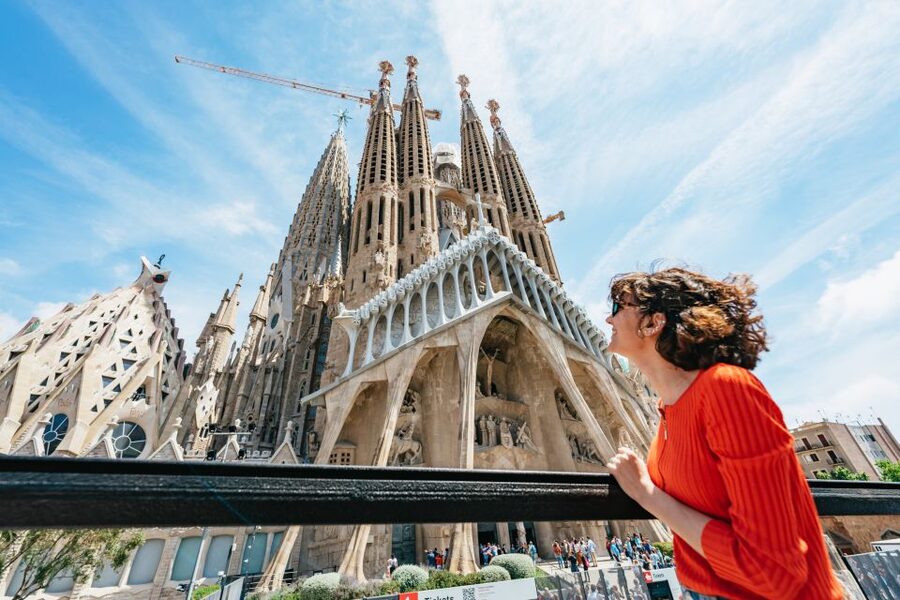 Barcelona Hop-On Hop-Off Bus and FC Barcelona Immersive Tour - FAQ