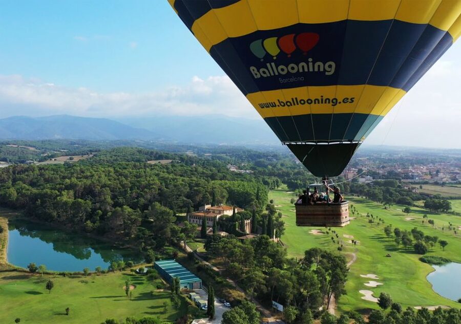 Barcelona: Hot Air Balloon Ride with Optional Transportation - The pre-dawn meeting and 45-minute ride from Barcelona