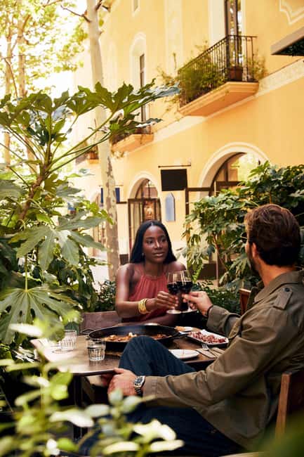 Barcelona: La Roca Village Shopping Express® Day Trip - Hands-free shopping and a practical return plan