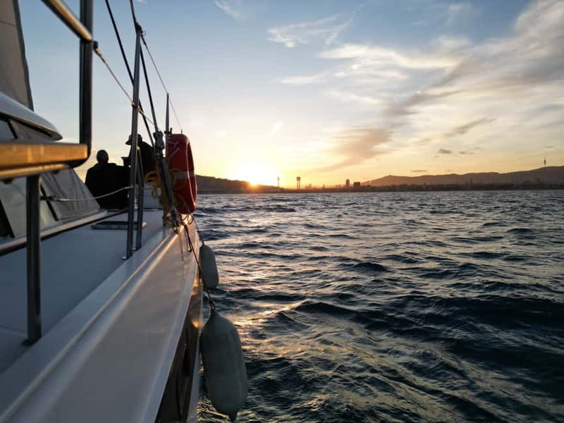Barcelona: Luxury Catamaran Sunset Cruise - What the $40 price gets you