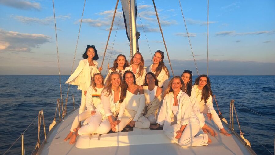 Barcelona: Luxury Private Yacht Daytime Cruise - Key things to know before booking